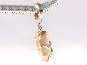 sb3674-bedels-bead-beads-zilver-hanger-parel-handgemaakt-bedelarmband-armband-bedelketting-edelsmid-goudsmid-www.tonvandenhout.nl-roermond-juwelier-edelsmeden-origineel
