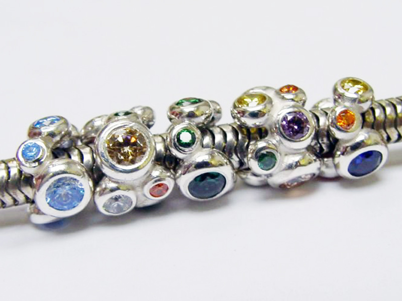 sb5395-bedels-beads-bead-bedelarmband-armband-zilver-ketting-bedelketting-hanger-edelsmid-handgemaakt-www.tonvandenhout.nl-goudsmid-juwelier-roermond-origineel-bijzonder