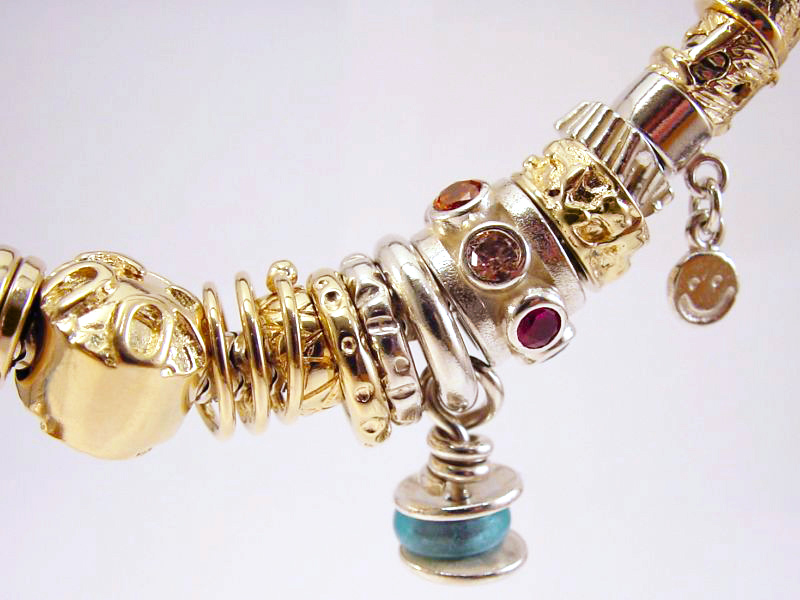 sb6363-bedels-beads-bead-bedelarmband-bicolor-zilver-goud-sieraden-edelsmid-goudsmid-www.tonvandenhout.nl-juwelier-smiley-roermond-armband-hanger-logo's-handgemaakt-uniek