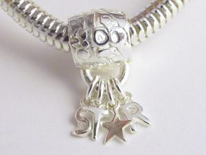 sb7423-beads-zilver-hanger-gedenken-ster-bead-bedels-armband-bedelarmband-bedelketting-ketting-hanger-handgemaakt-edelsmid-www.tonvandenhout.nl-sieraden-letters-origineel