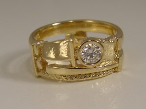 sg9037-ring-goud-briljant-gedenken-trouwringen-origineel-herinnering-edelsmid-handgemaakt-www.tonvandenhout.nl-sieraden-juwelier-goudsmid-bijzonder-uniek