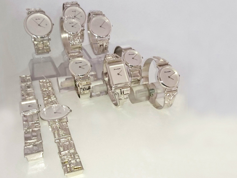 sh1522-horloge-zilver-band-horloges-uurwerk-quartz-handgemaakt-armband-origineel-bijzonder-uniek-edelsmid-www.tonvandenhout.nl-goudsmid-juwelier-hout-ton-roermond-sieraden