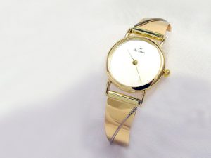 sh2008-bicolor-horloge-horloges-uurwerk-goud-witgoud-quartz-dames-handgemaakt-band-armband-edelsmid-www.tonvandenhout.nl-origineel-bijzonder-juwelier-sieraden-goudsmid
