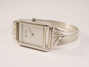 sh6473-horloge-horloges-zilver-handgemaakt-band-edelsmid-www.tonvandenhout.nl-edelsmeden-uurwerk-horlogeband-sieraden-armband-roermond-origineel-bijzonder-uniek-vandenhout