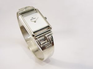 sh6474-zilver-horloge-edelsmid-edelsmeden-www.tonvandenhout.nl-handgemaakt-band-horlogeband-armband-bijzonder-origineel-uniek-roermond-uurwerk-sieraden-juwelier-goudsmid