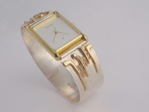 sh6524-horloge-horloges-uurwerk-bicolor-goud-zilver-horlogeband-armband-handgemaakt-edelsmid-www.tonvandenhout.nl-goudsmid-juwelier-roermond-origineel-bijzonder-uniek-smid
