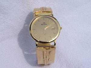 sh7007-horloge-horloges-goud-uurwerk-sieraden-horlogeband-armband-handgemaakt-origineel-bijzonder-uniek-www.tonvandenhout.nl-roermond-goudsmid-juwelier-vandenhout-sieraad