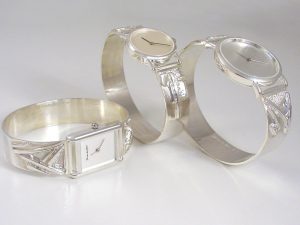 sh8827-horloge-horloges-uurwerk-zilver-horlogeband-armband-handgemaakt-edelsmid-www.tonvandenhout.nl-goudsmid-juwelier-roermond-sieraden-origineel-bijzonder-uniek-sieraad