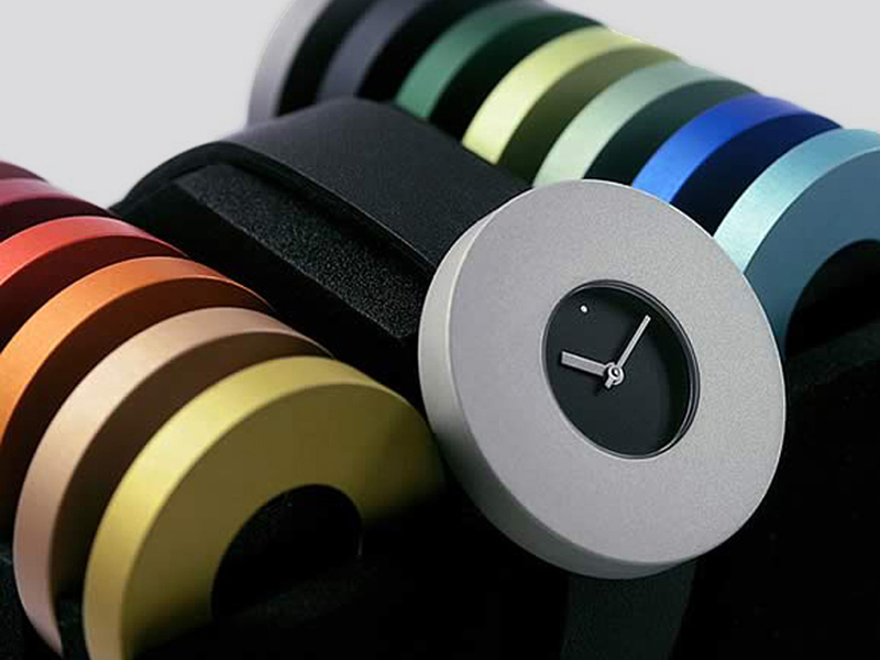 sh9290-halo-pierre-junod-horloge-horloges-uurwerk-swiss-edelsmid-www.tonvandenhout.nl-goudsmid-juwelier-roermond-kleur-ringen-verwisselbaar-band-leer-pj-vignelli-quartz-origineel