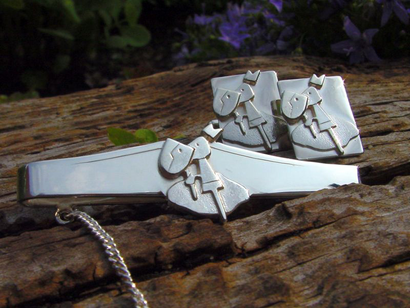 sl4294-manchetknopen-dasspeld-manchetknoop-relatiegeschenk-relatiegeschenken-handgemaakt-edelsmid-www.tonvandenhout.nl-logospeld-logosieraad-dasschuif-sieraden-zilver-logo