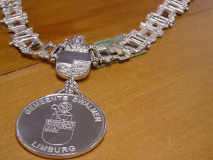ssp3128-ambtsketen-edelsmid-handgemaakt-ambtsketting-www.tonvandenhout.nl-edelsmeden-munt-burgemeestersketting-zilver-bijzonder-origineel-swalmen-burgemeester-goudsmid-roermond