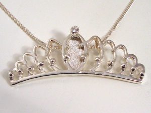 ssp9508-kroon-hanger-carnaval-zilver-prinses-logo-logo's-sieraden-ketting-edelsmid-handgemaakt-www.tonvandenhout.nl-bijzonder-origineel-uniek-relatiegeschenk-roermond-smid