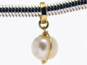 sb2853-parel-hanger-bead-beads-bedels-sieraden-armband-goud-edelsmid-www.tonvandenhout.nl-goudsmid-handgemaakt-origineel-juwelier-uniek-herinnering-collier-ketting-ontwerp