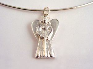 sg6848-engel-zilver-hanger-gedenken-edelsmid-handgemaakt-www.tonvandenhout.nl-aandenken-herinnering-beschermengel-sieraden-bijzonder-origineel-goudsmid