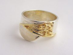 sg8506-ring-bicolor-vingerafdruk-vingerafdruksieraad-aandenken-gedenken-gedenksieraden-rouw-sieraden-edelsmid-www.tonvandenhout.nl-edelsmeden-goud-zilver-handgemaakt-uniek