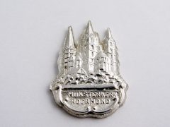 sl6738-roermond-munsterkerk-relatiegeschenk-relatiegeschenken-handgemaakt-edelsmid-www.tonvandenhout.nl-roermondpromotie-logosieraad-logo's-sieraden-zilver-kerk-origineel