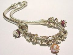 sp3341-bead-beads-bedels-bedelarmband-collier-ketting-bedelketting-zilver-handgemaakt-www.tonvandenhout.nl-edelsmid-goudsmid-juwelier-hanger-parel-roze-parels-origineel