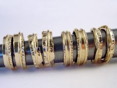 str7244-edelsmid-trouwringen-handgemaakt-edelsmeden-www.tonvandenhout.nl-goud-origineel-bijzonder-goudsmid-juwelier-sieraden
