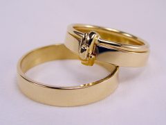 str95-trouwring-aanschuif-goud-trouwringen-ring-edelsmid-juwelier-overzet-www.tonvandenhout.nl-goudsmid-sieraden-juwelier-origineel-bijzonder-uniek-geelgoud