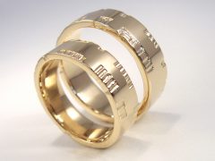 str218-trouwringen-goud-edelsmid-goudsmid-juwelier-www.tonvandenhout.nl-roermond-trouwring-sieraden-huwelijk-ring-handgemaakt-edelsmeden-uniek-origineel-bijzonder-atelier