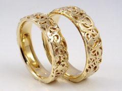 str359-goud-trouwringen-edelsmid-juwelier-goudsmid-www.tonvandenhout.nl-edelsmeden-sieraden-handgemaakt-origineel-bijzonder-uniek-trouwen-trauringe-goldschmied-schmuck