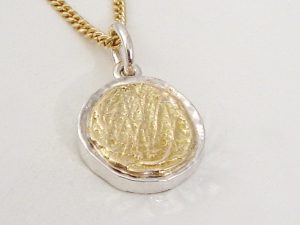 sg521-hanger-bicolor-vingerafdruk-was-zilver-goud-gedenken-herinnering-sieraad-edelsmid-www.tonvandenhout.nl-roermond-ketting-juwelier-aandenken-handgemaakt-uniek-sieraden-bedel