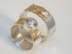 str2594-trouwringen-bicolor-briljant-zilver-goud-handgemaakt-origineel-uniek-www.tonvandenhout.nl-edelsmid-juwelier-goudsmid-sieraden-ring-ringen-atelier-trouwen-huwelijk-ontwerp